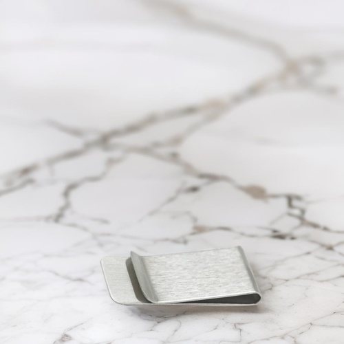 money_clip_front_20250319_15444514