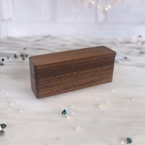 wedding-ring_box_closed_20250317_13314556